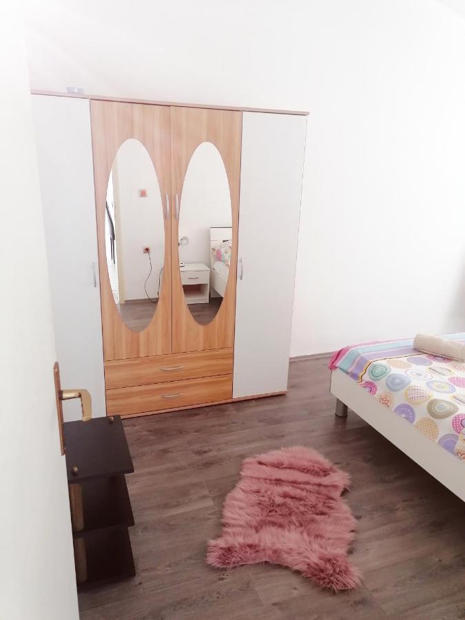 Апартаменты Apartman Vil Sveti Vid-Miholjice Экстерьер фото
